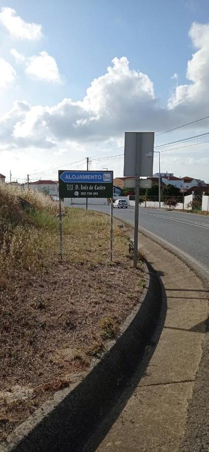 Alojamento Dona Ines De Castro Atouguia Da Baleia Exteriör bild